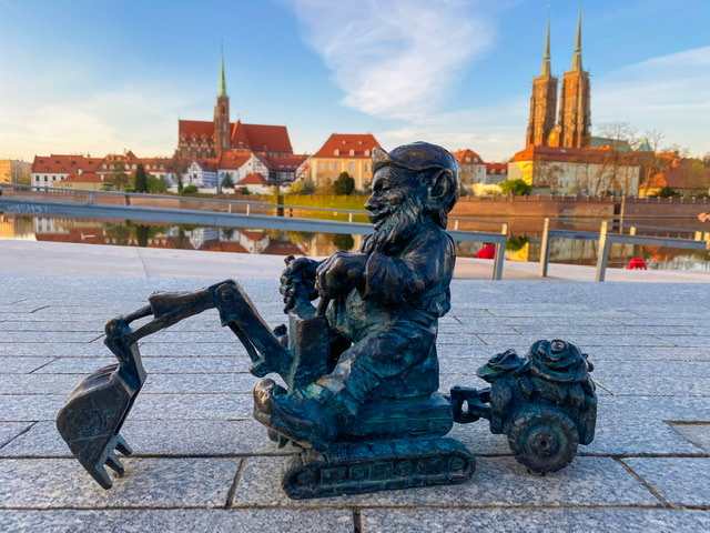 Dwarf Hunting in Wroclaw