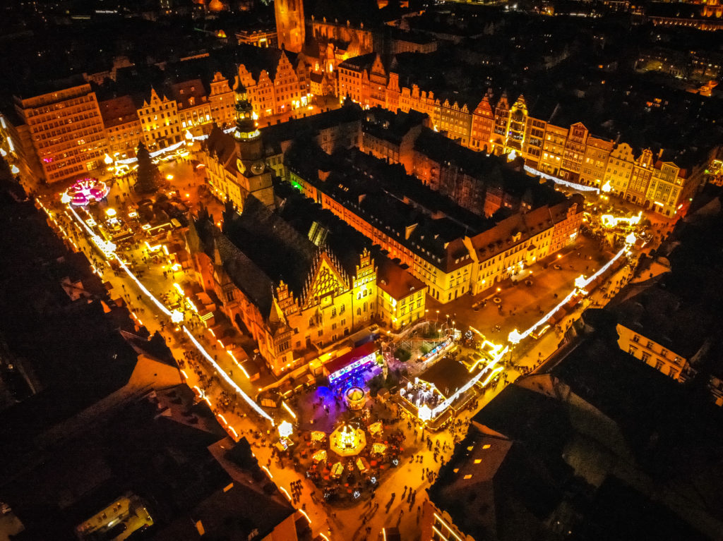 Weihnachtsmarkt 2021 Breslau Luftaufnahme