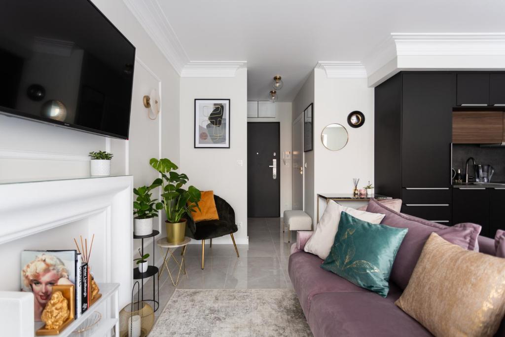 Golden Prince Apartments