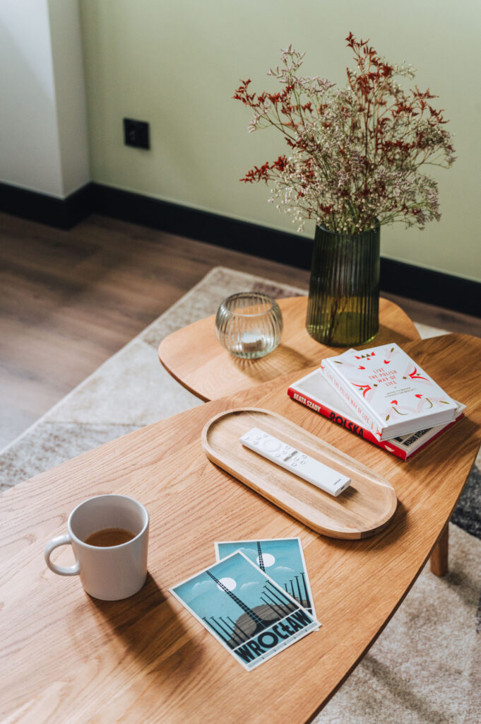 Ferienwohnung Breslau Wohnzimmertisch